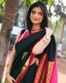 Ishani +971551139502